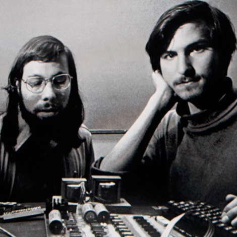 43 years ago this day (April 1). Apple made history with Apple I without too much fan…