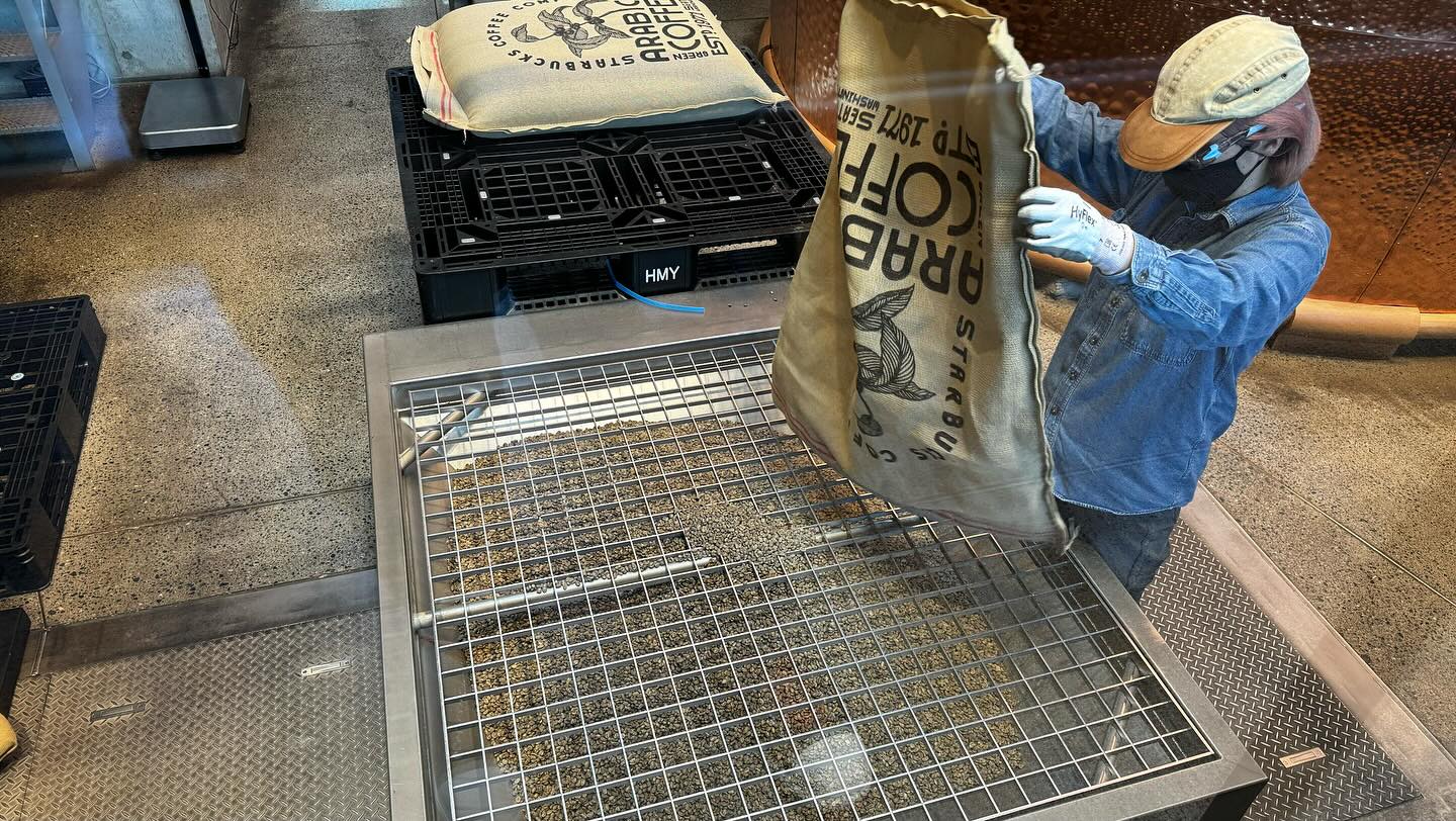 Packing the jewels of #StarbucksReserve #Roastery #Tokyo to share with the world (2)