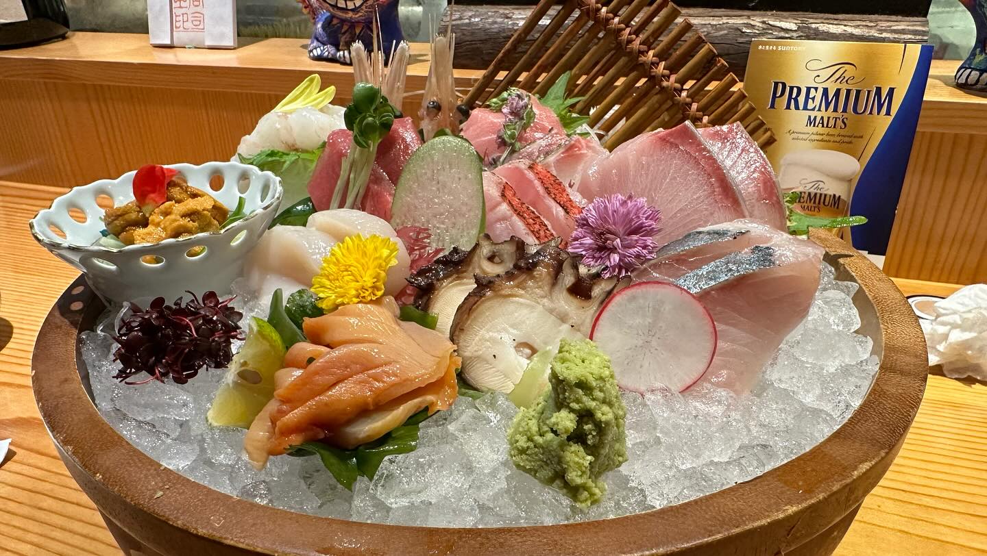 It has been a long time since I’ve been here. The food is better than I remember #sushi… (5)