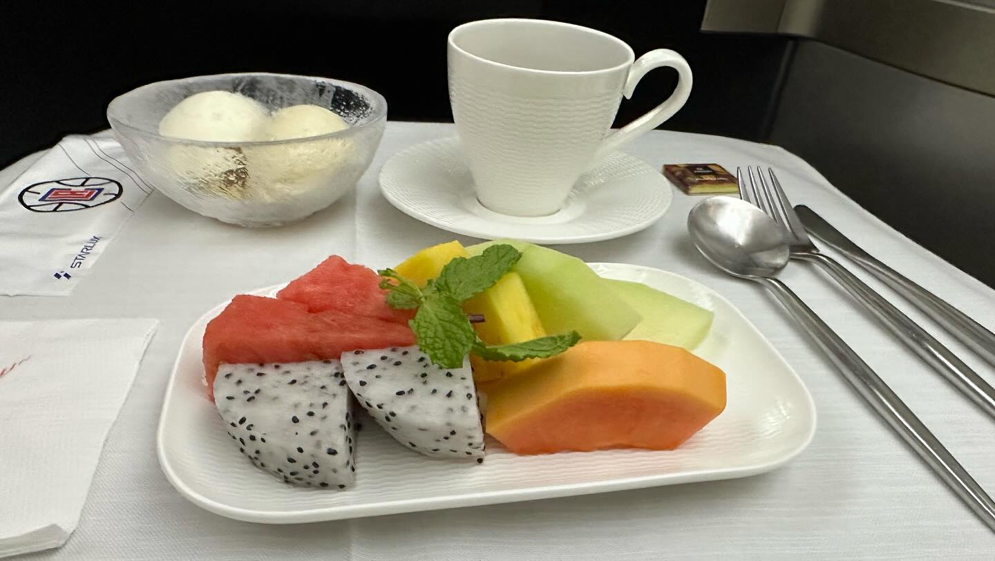 Second leg of the trip #tpelax #starlux #taipei #businessclass (6)