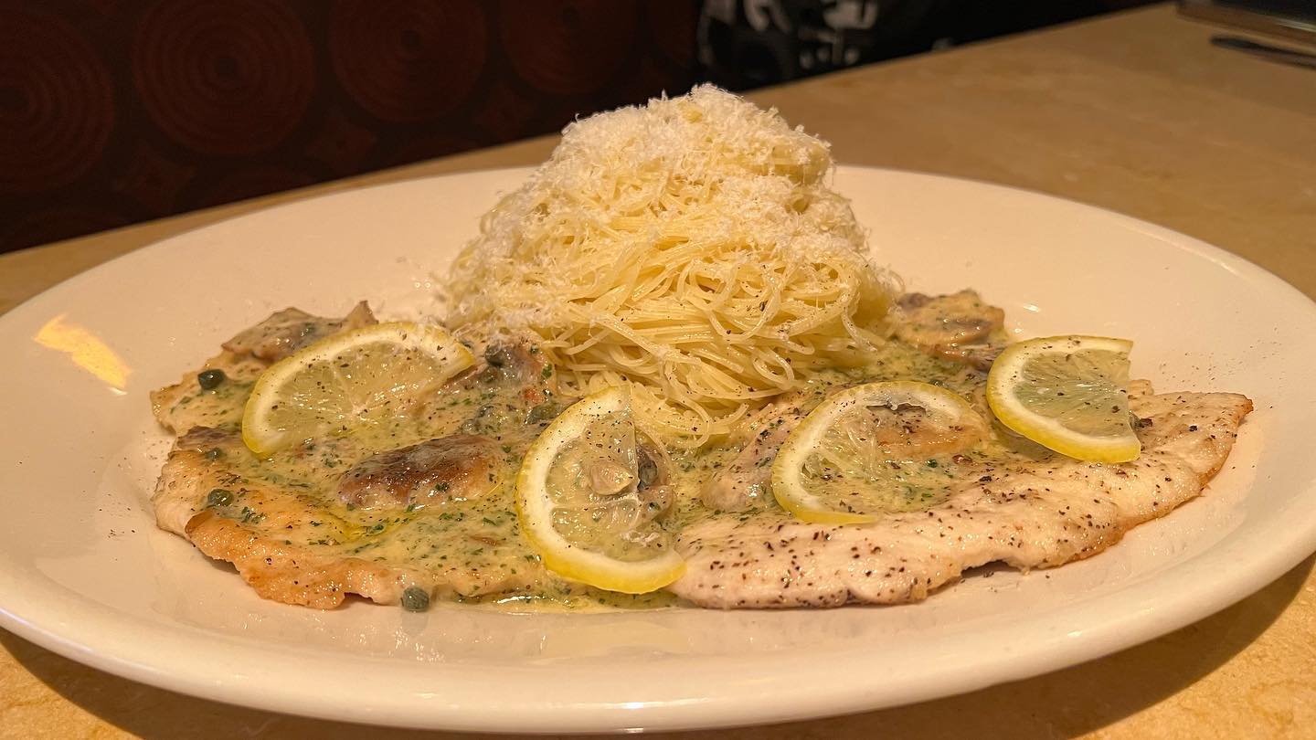 Lunch special #macao @cheesecakefactorymo (2)
