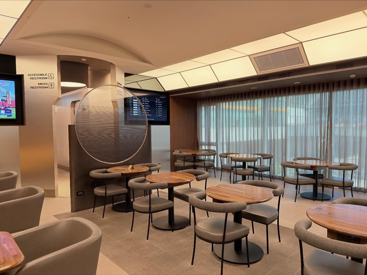 First stop. #StarluxAirlines new (February 2025) lounge at #TPE Finally a lounge they… (2)