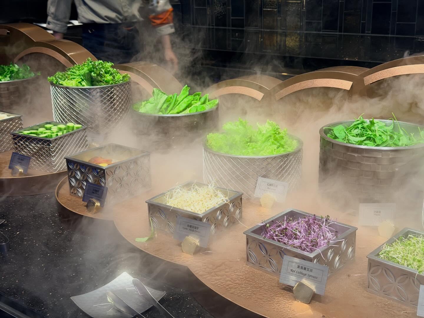 Pretty impressive presentation and deco. Some of the chefs present their dishes at… (13)