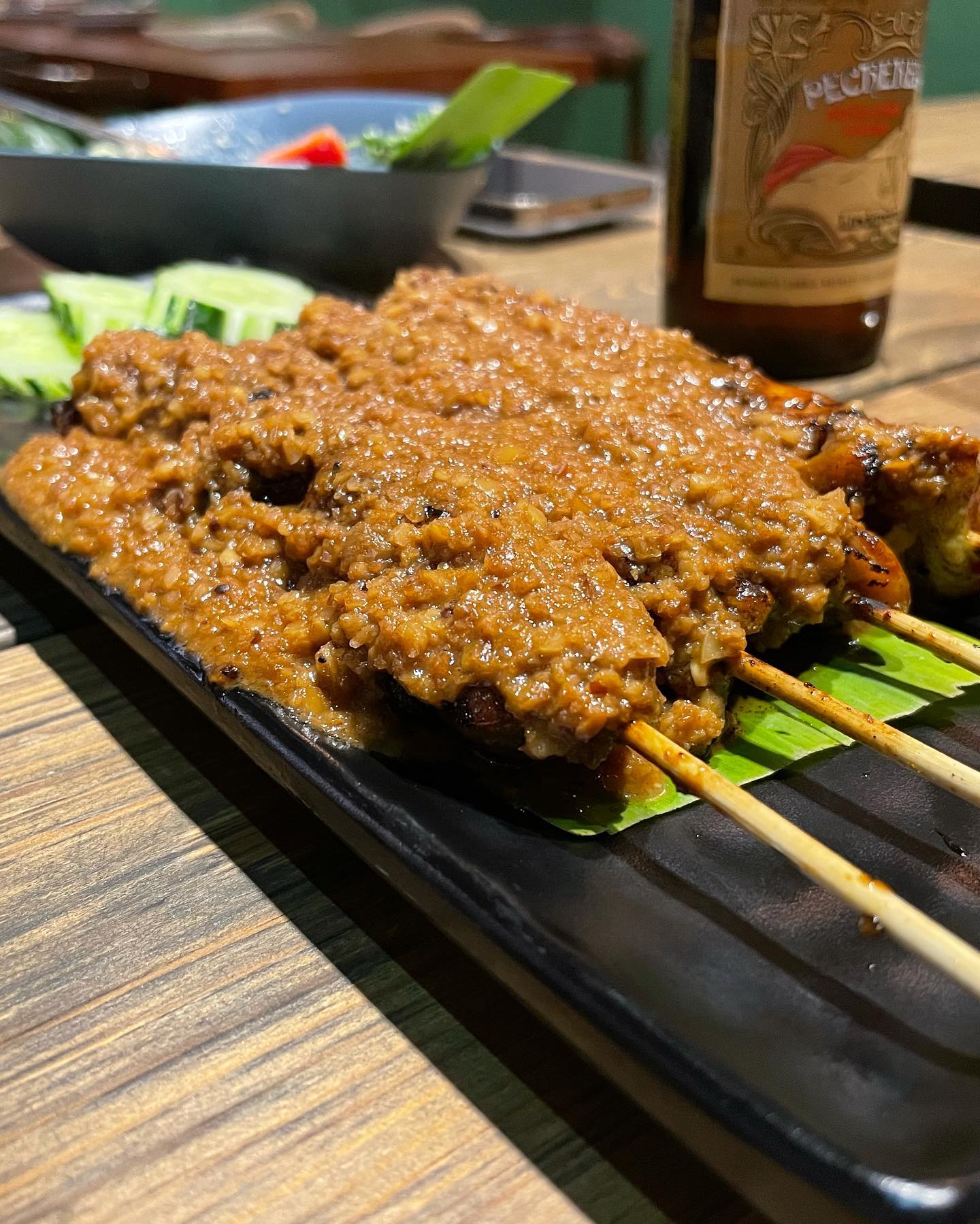 Since they cannot deliver to me, I decide to deliver myself to them. Best ribs in #Macau… (4)
