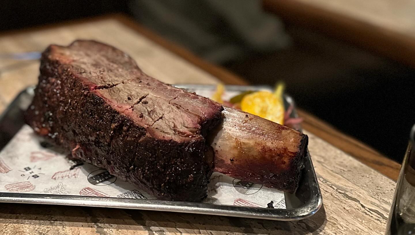 Finally have a chance to try the HK @smokeandbarrelhk Incredible smoke ring on all their… (5)