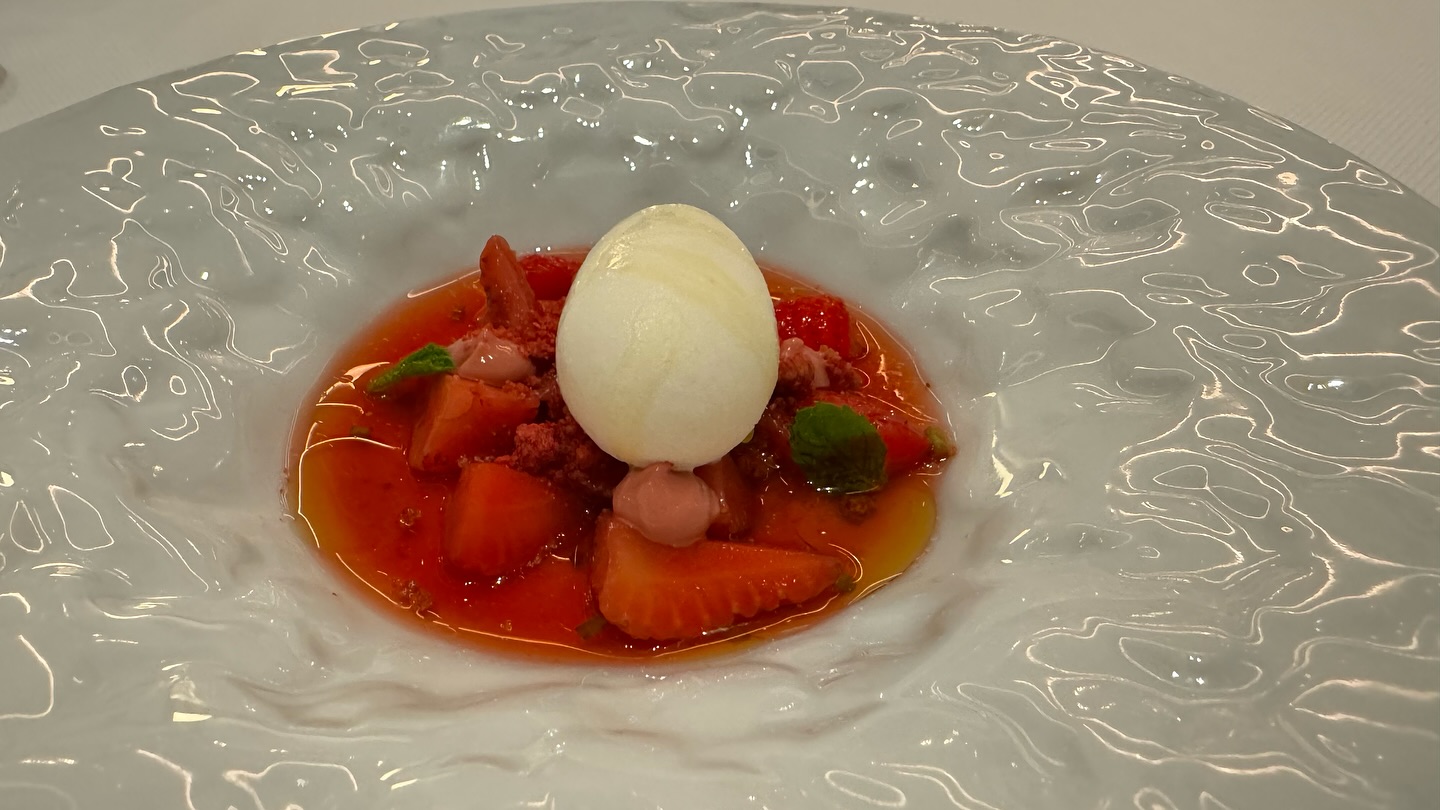 Thank you to @henriquesapessoa for a very special #portugues meal. If you want to try… (9)